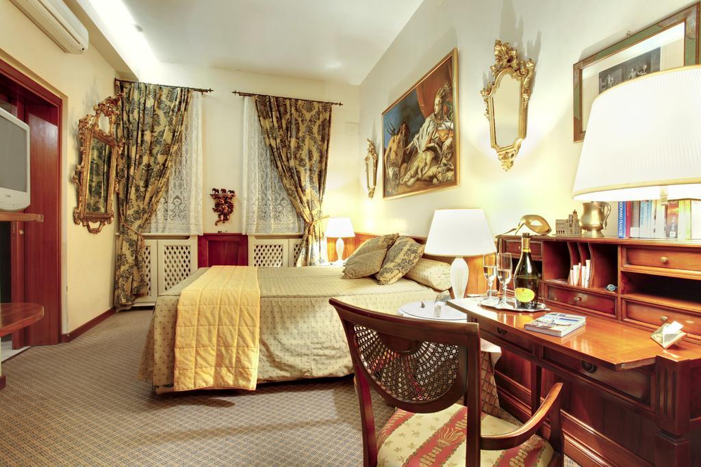 Le Vele Pied-A-Terre Apartment Venesia Bagian luar foto